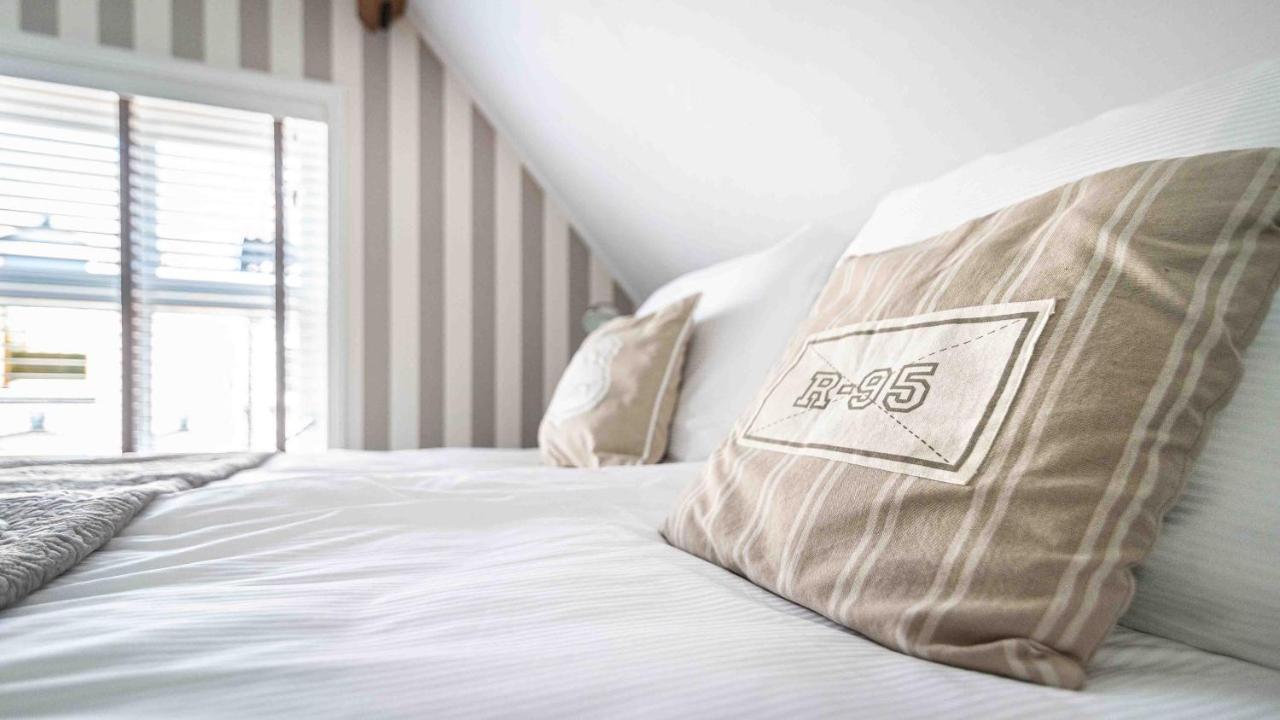 B&B Zilverstad Huisje Havenzicht Схонховен Экстерьер фото
